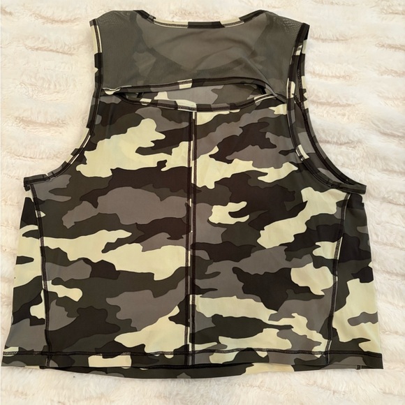 Lululemon Sculpt Tank Cropped Heritage 365 Camo Crispin Green Multi Size 2 - Picture 5 of 5